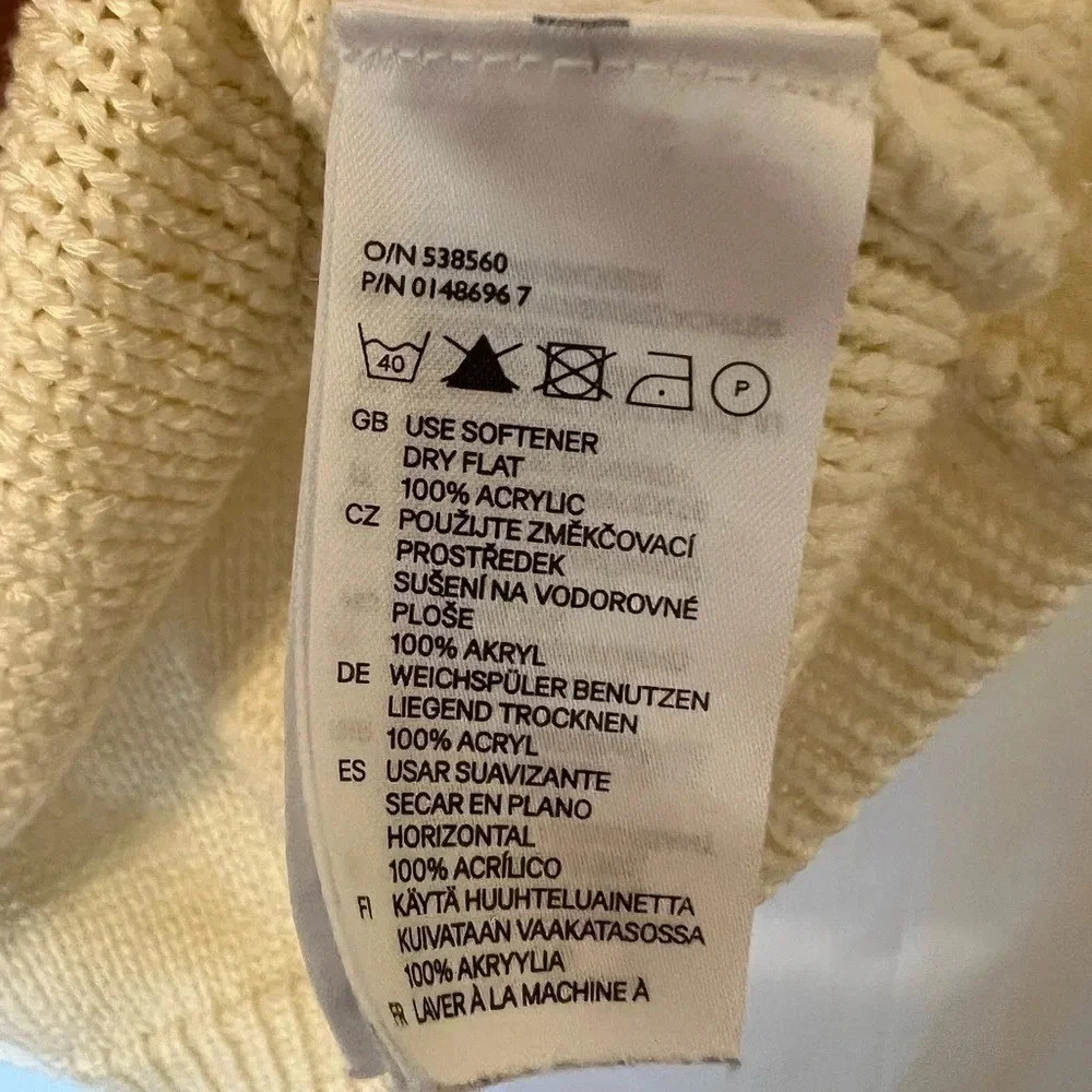 H&M Cable Knit Sweater Small - Picture 3 of 4